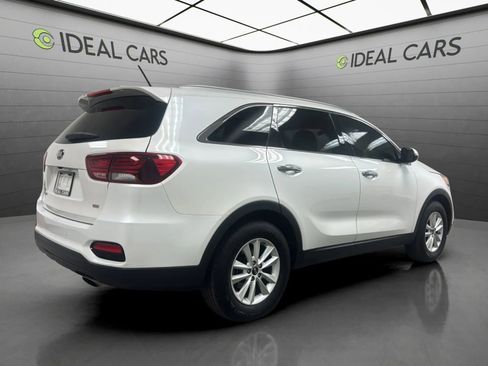 Used 2020 Kia Sorento LX w/ LX I4 Convenience Package FWD image 5