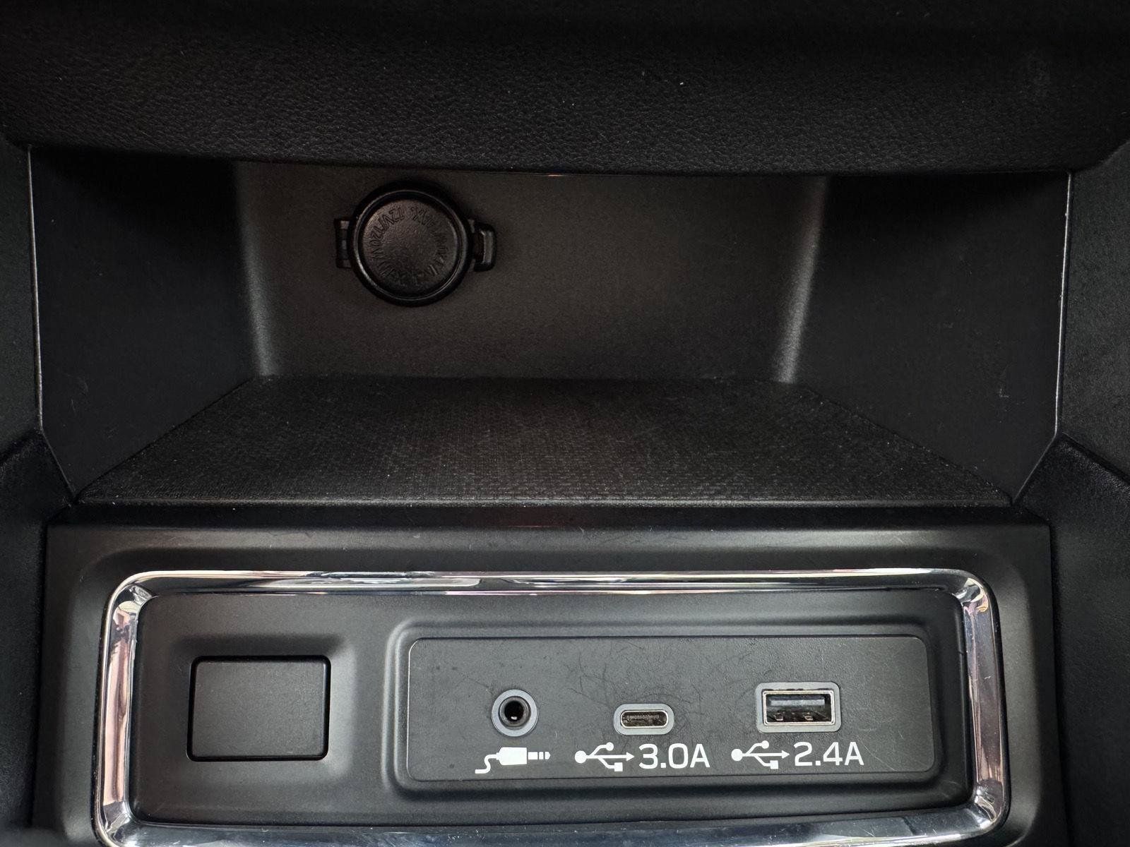 Used 2025 Subaru Ascent Premium AWD/4WD image 20