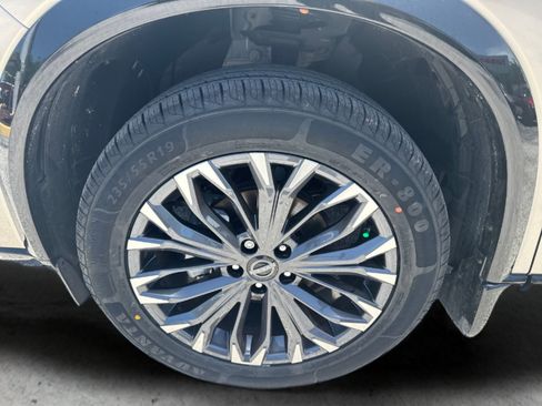 Certified 2024 Nissan Rogue Platinum FWD image 48
