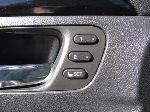 Certified 2017 Honda Ridgeline Black Edition image 25