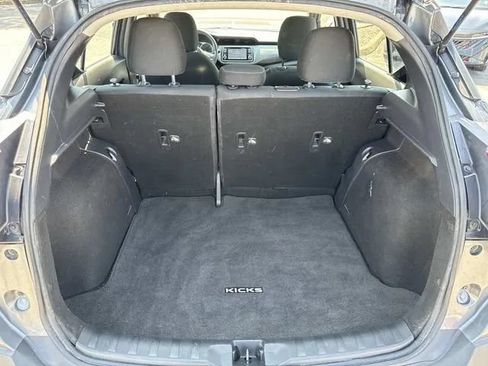 Used 2019 Nissan Kicks S FWD image 14