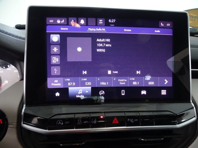 Certified 2023 Jeep Compass Limited w/ Sun and Sound Group AWD/4WD image 14
