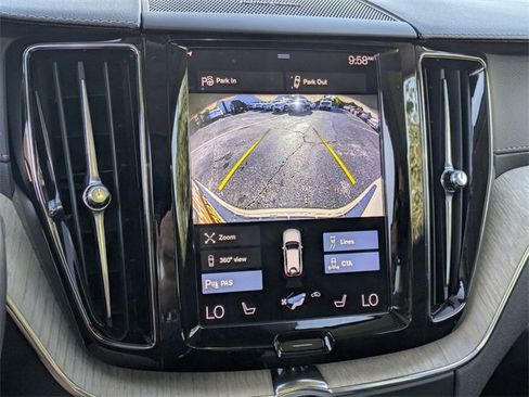 Used 2021 Volvo XC60 T5 Inscription w/ Advanced Package image 16