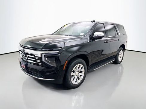 Used 2025 Chevrolet Tahoe Premier image 3