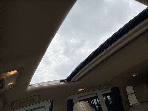 Used 2016 Toyota Highlander XLE image 22