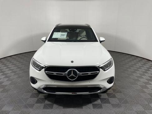 New 2026 Mercedes-Benz GLC 300 image 8