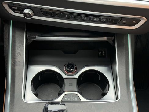 Used 2021 BMW X7 M50i image 26