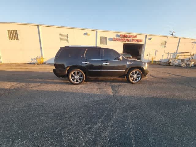 Used 2011 Cadillac Escalade Premium AWD/4WD image 20