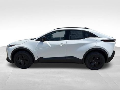New 2026 Subaru Uncharted AWD image 4