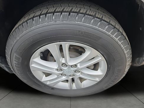 Used 2019 Buick Enclave Essence AWD/4WD image 12