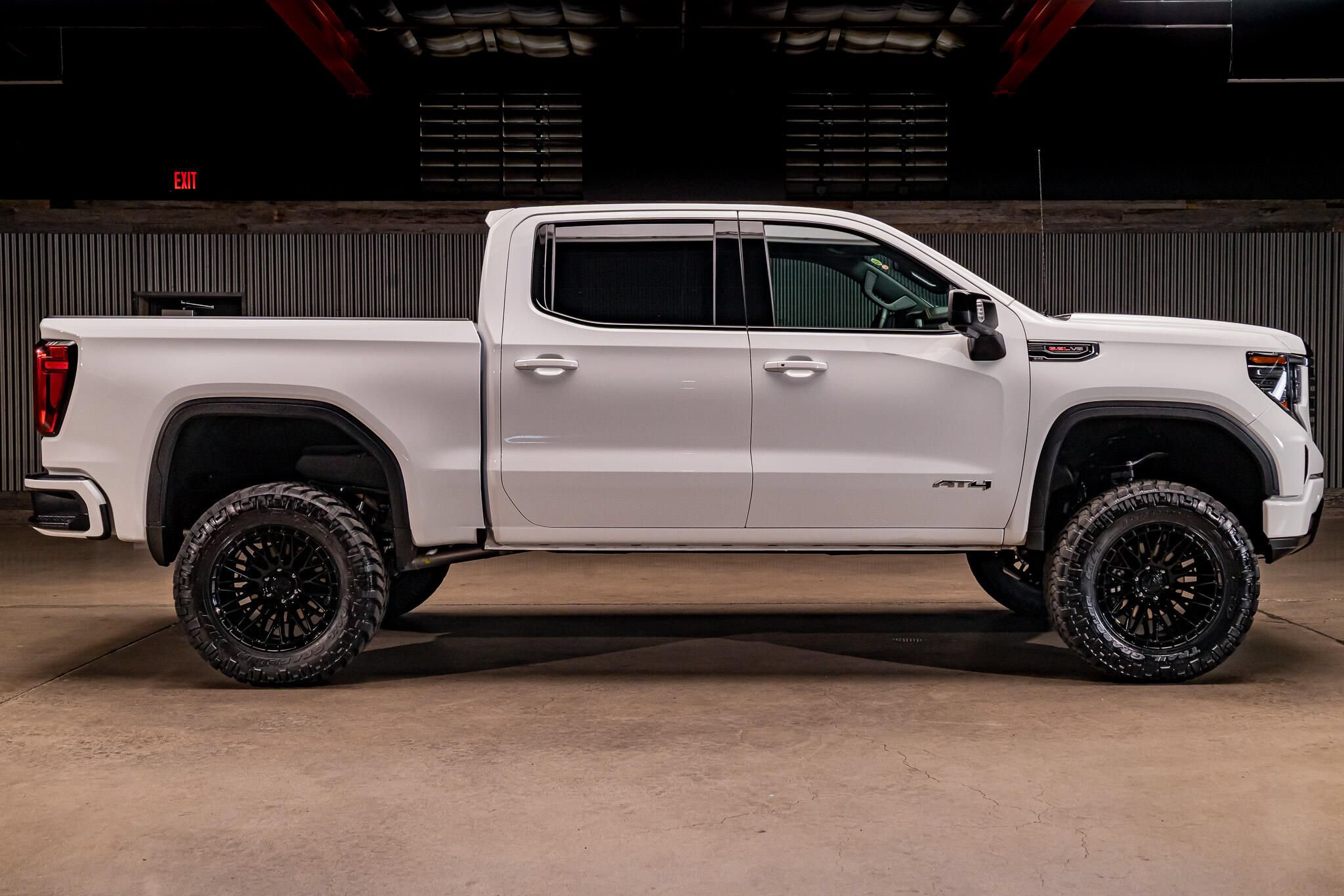 Used 2026 GMC Sierra 1500 AT4 AWD/4WD image 11