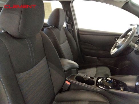 Used 2022 Nissan Leaf SV Plus image 35