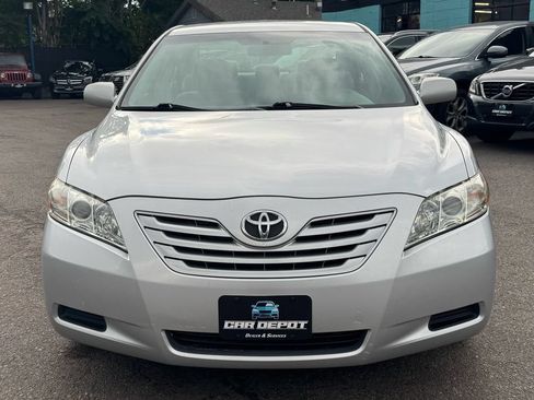 Used 2009 Toyota Camry LE FWD image 8