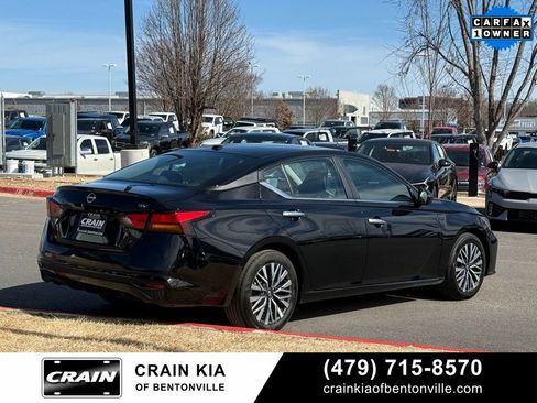 Used 2024 Nissan Altima 2.5 SV FWD image 7
