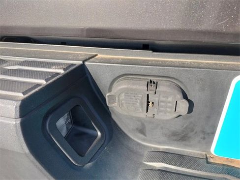 Used 2018 Toyota Tundra SR5 image 9