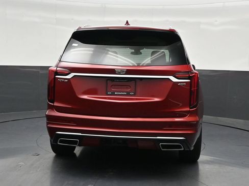 Used 2020 Cadillac XT6 Premium Luxury FWD image 4