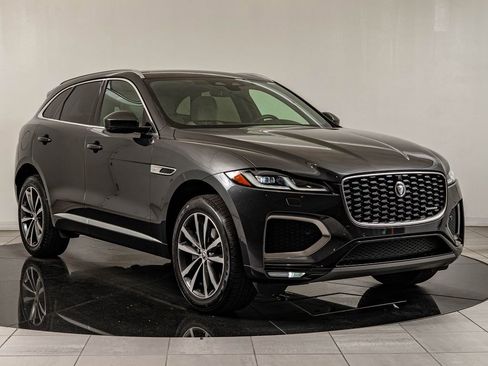 Certified 2025 Jaguar F-PACE R-Dynamic S AWD/4WD image 3