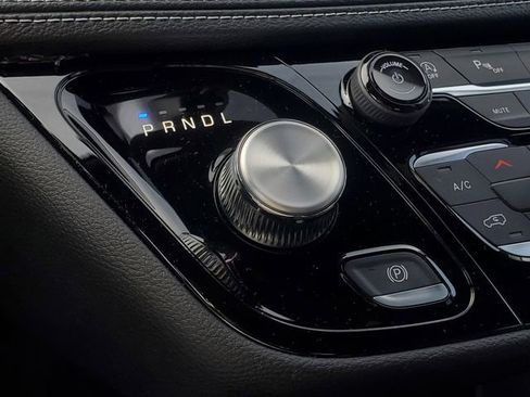 New 2026 Chrysler Pacifica Select FWD image 22