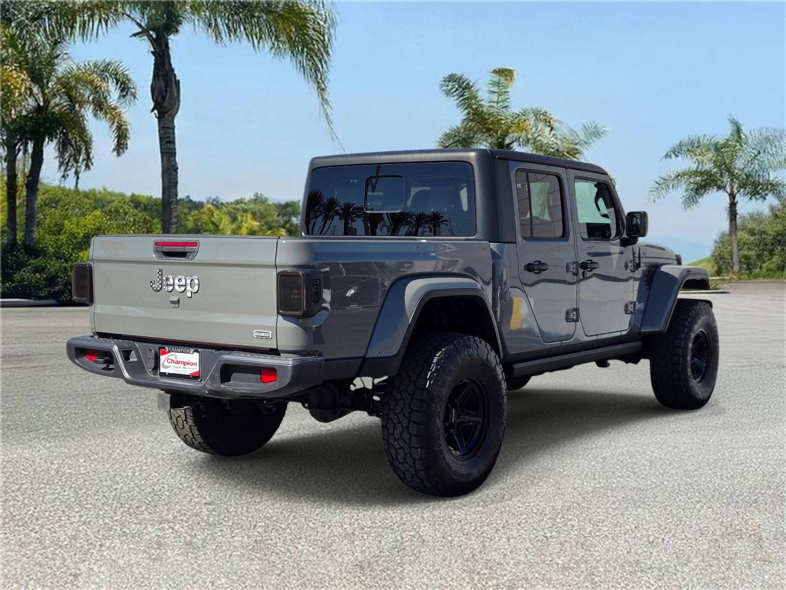 Used 2022 Jeep Gladiator Overland w/ Cold Weather Group AWD/4WD image 4
