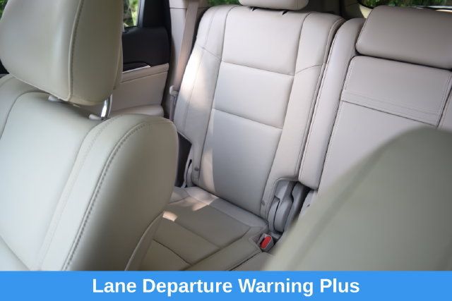 Used 2020 Jeep Grand Cherokee Limited AWD/4WD image 16