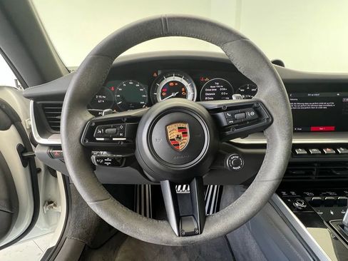 Used 2021 Porsche 911 Targa 4S image 7