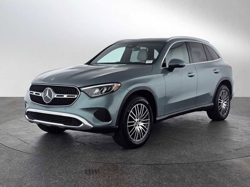 Used 2026 Mercedes-Benz GLC 300 image 7