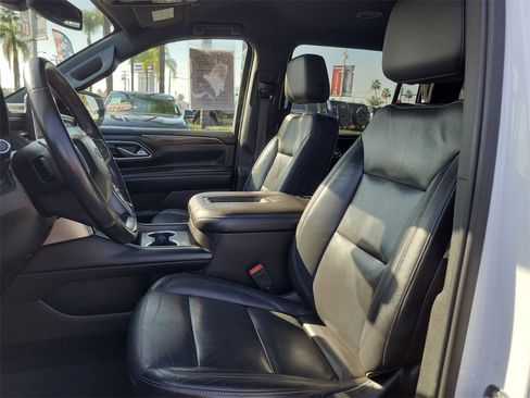 Used 2021 Chevrolet Suburban Z71 image 18