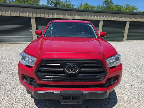 Certified 2019 Toyota Tacoma SR w/ SR Convenience Package AWD/4WD image 8