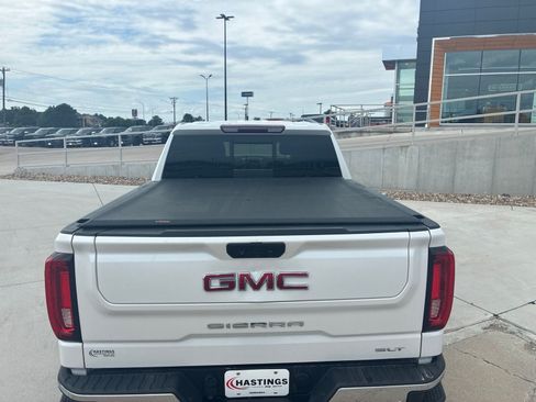 Used 2019 GMC Sierra 1500 SLT w/ SLT Premium Plus Package AWD/4WD image 5