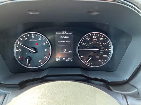 Used 2025 Subaru Outback Premium AWD/4WD image 8