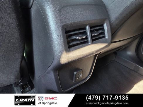 Used 2024 GMC Terrain SLE w/ Driver Convenience Package FWD image 26