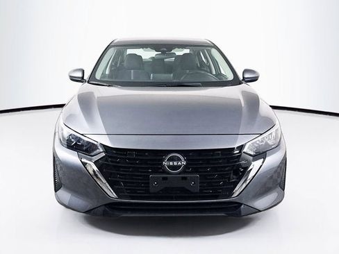 Certified 2025 Nissan Sentra SV w/ Trunk Package image 2