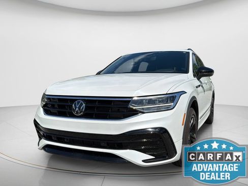 Used 2024 Volkswagen Tiguan SE R-Line FWD image 2