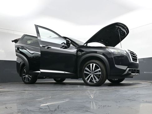 Used 2024 Nissan Pathfinder Platinum w/ Cargo Package image 52