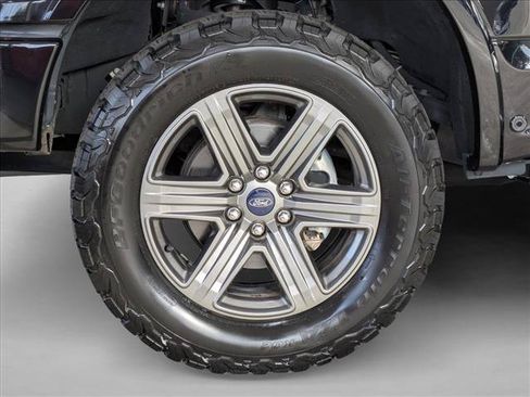 Used 2020 Ford F150 Lariat w/ Equipment Group 502A Luxury AWD/4WD image 28