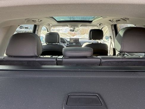 Used 2025 Audi Q5 e Premium Plus w/ Premium Plus Package image 8