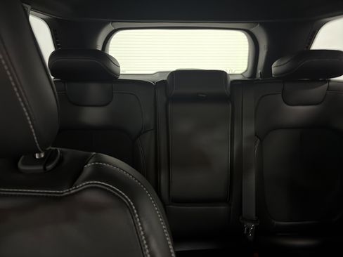 Used 2022 Jeep Grand Cherokee Altitude image 33