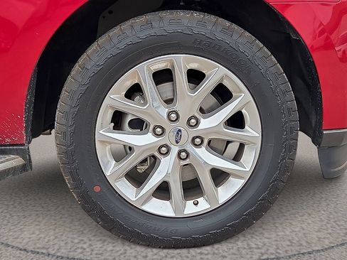 Used 2021 Ford Expedition XLT AWD/4WD image 8