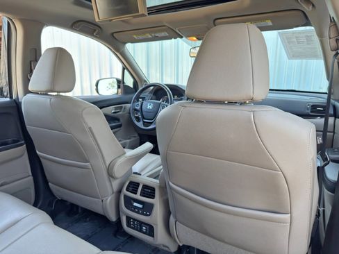 Used 2016 Honda Pilot Touring image 35
