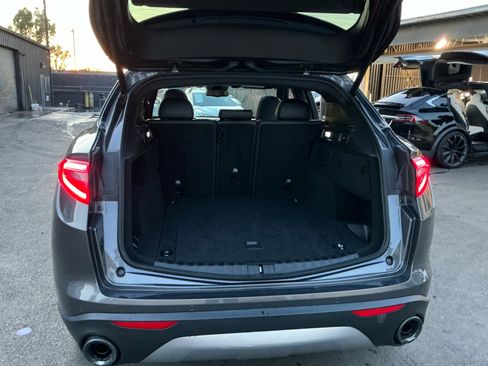 Used 2018 Alfa Romeo Stelvio Ti Sport image 24