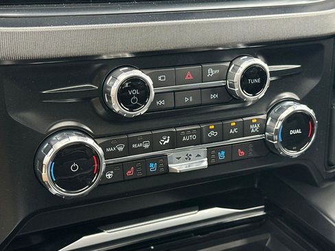 New 2026 Ford F250 Platinum w/ Tremor Off-Road Package image 17