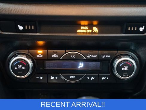 Used 2017 MAZDA MAZDA3 Touring image 12