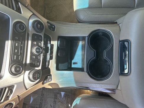 Used 2015 GMC Yukon SLT w/ Open Road Package AWD/4WD image 17
