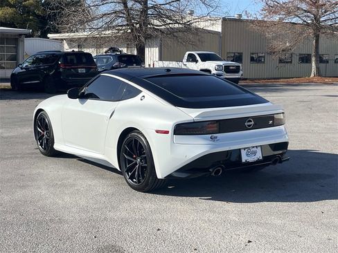 Used 2024 Nissan Z Performance w/ Floor Mat Package image 3