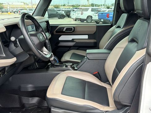 Used 2023 Ford Bronco Wildtrak AWD/4WD image 19