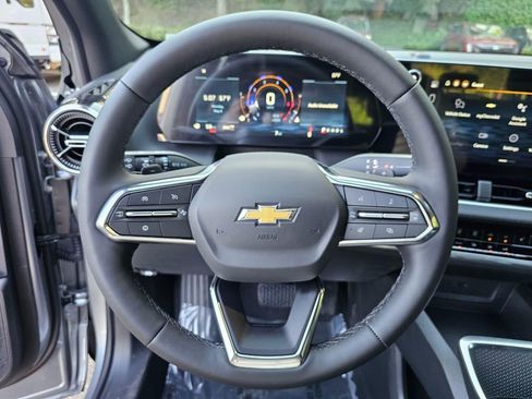 New 2026 Chevrolet Equinox LT AWD/4WD image 24