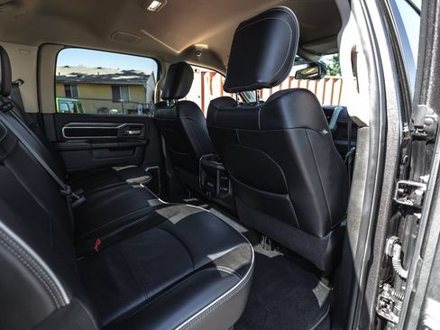 Used 2020 RAM 3500 Laramie AWD/4WD image 34