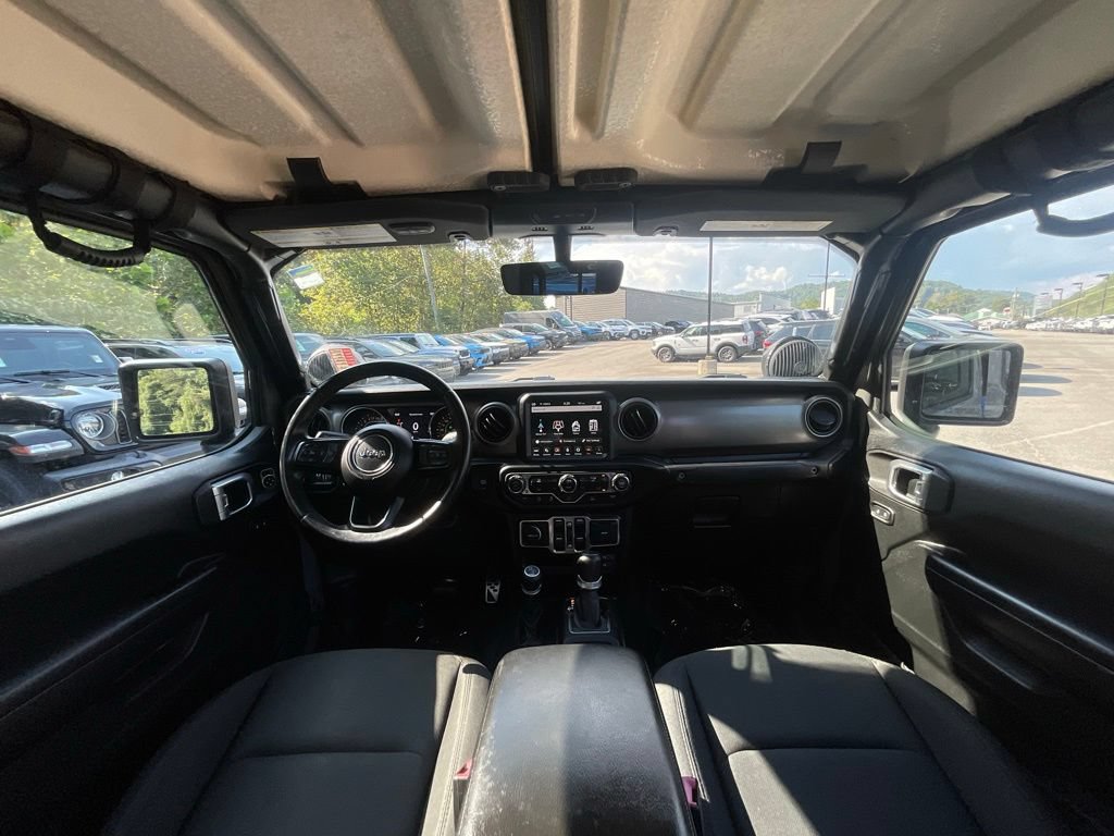 Used 2020 Jeep Gladiator Sport w/ Quick Order Package 24S AWD/4WD image 15