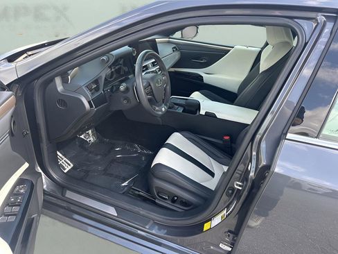 Used 2022 Lexus ES 350 F Sport image 9