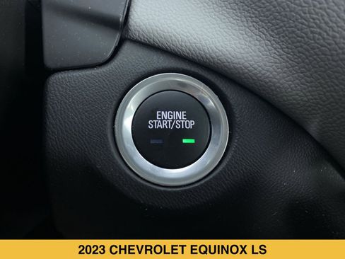 Used 2023 Chevrolet Equinox LS w/ LS Convenience Package FWD image 8